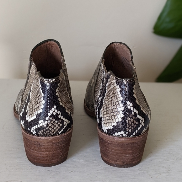 Madewell Sonia Leather Snakeskin Low Chelsea Ankle Boots Booties - Picture 5 of 8